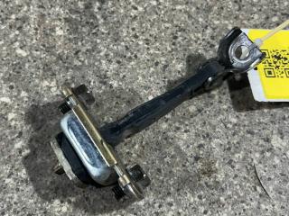 ограничитель открывания двери Kia Carnival UP/GQ [рестайлинг] (2001 - 2006)