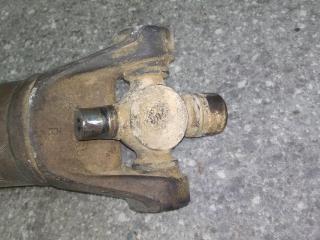 карданный вал Jeep Cherokee XJ 1991