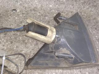 поворотник левый Alfa Romeo 75 162B 1989