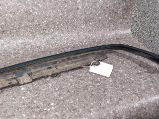 ресничка (ус) правой фары Honda Concerto HW 1991